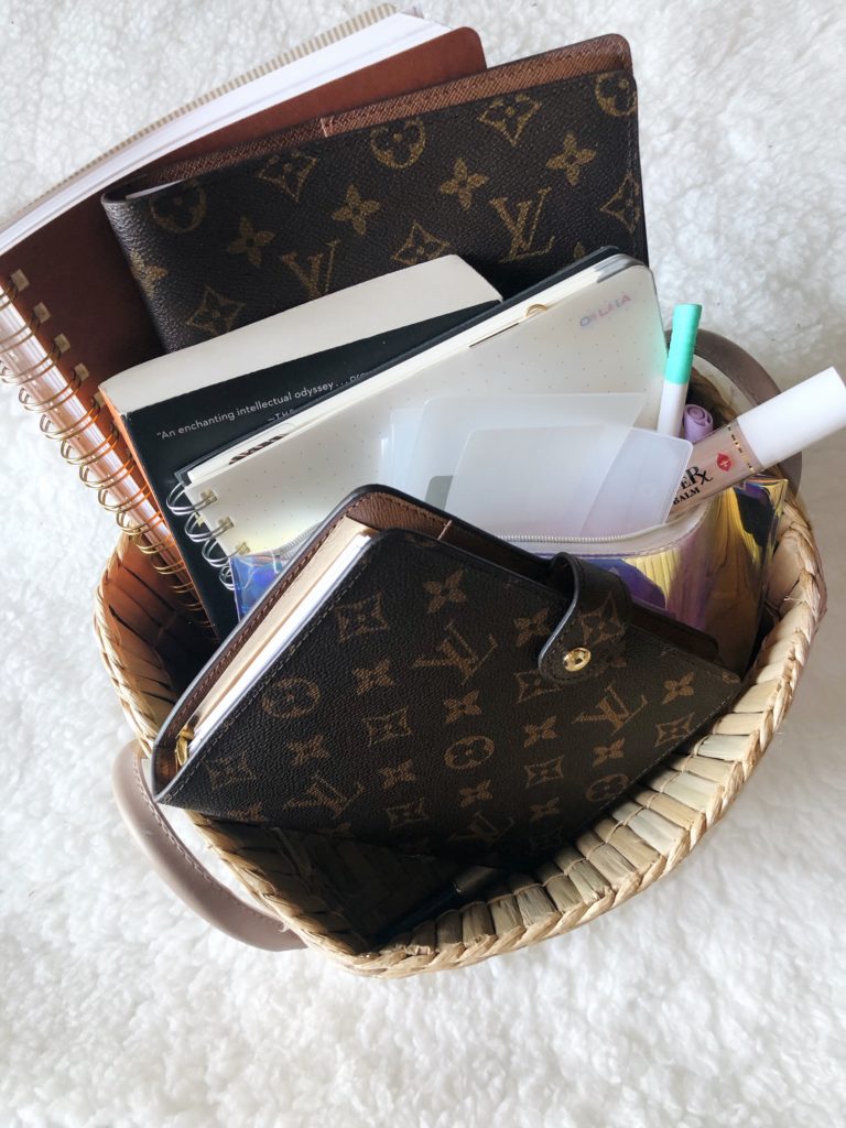 planner louis vuitton desk agenda